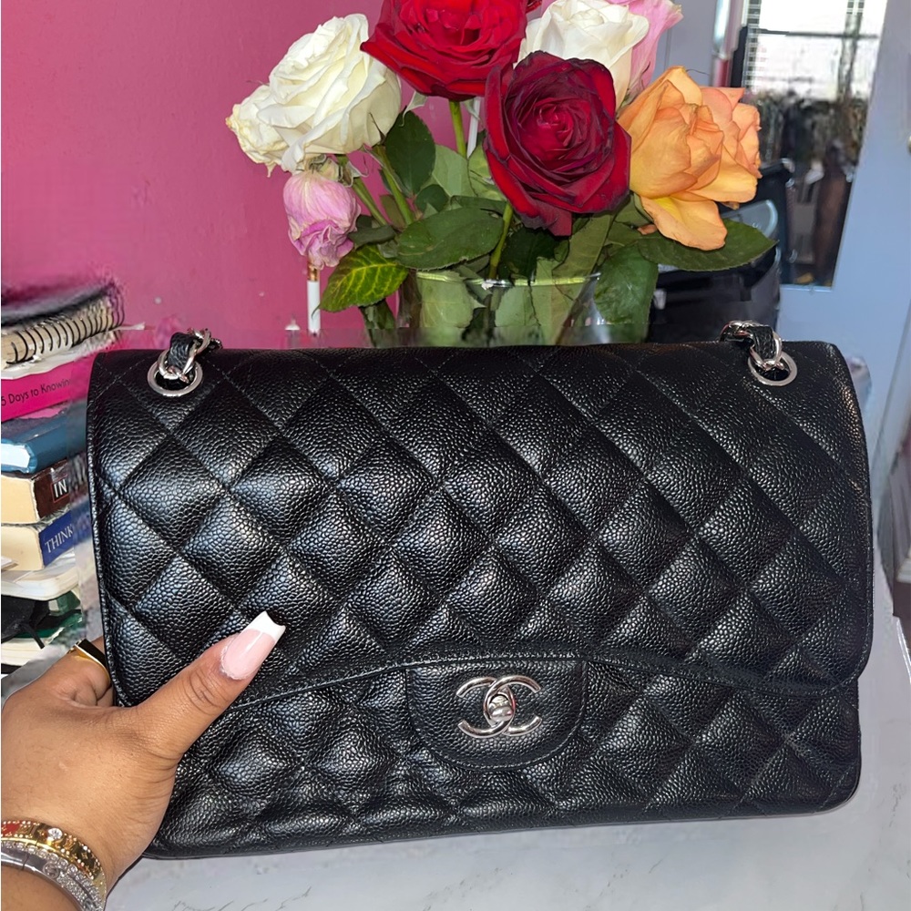 Gently used 2019 Chanel Caviar Black Quilted Caviar Medium Classic Double Flap